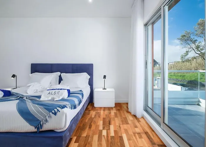 Semesterbostad Luxury House *