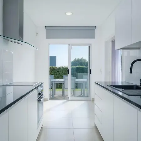 Luxury House Понта-Делгада