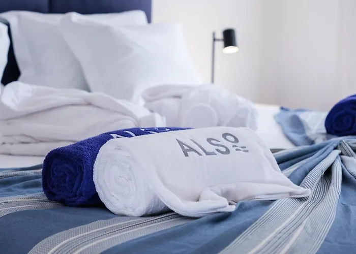 بيت للعطل Luxury House *